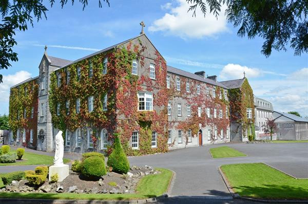 St. Jarlath's College